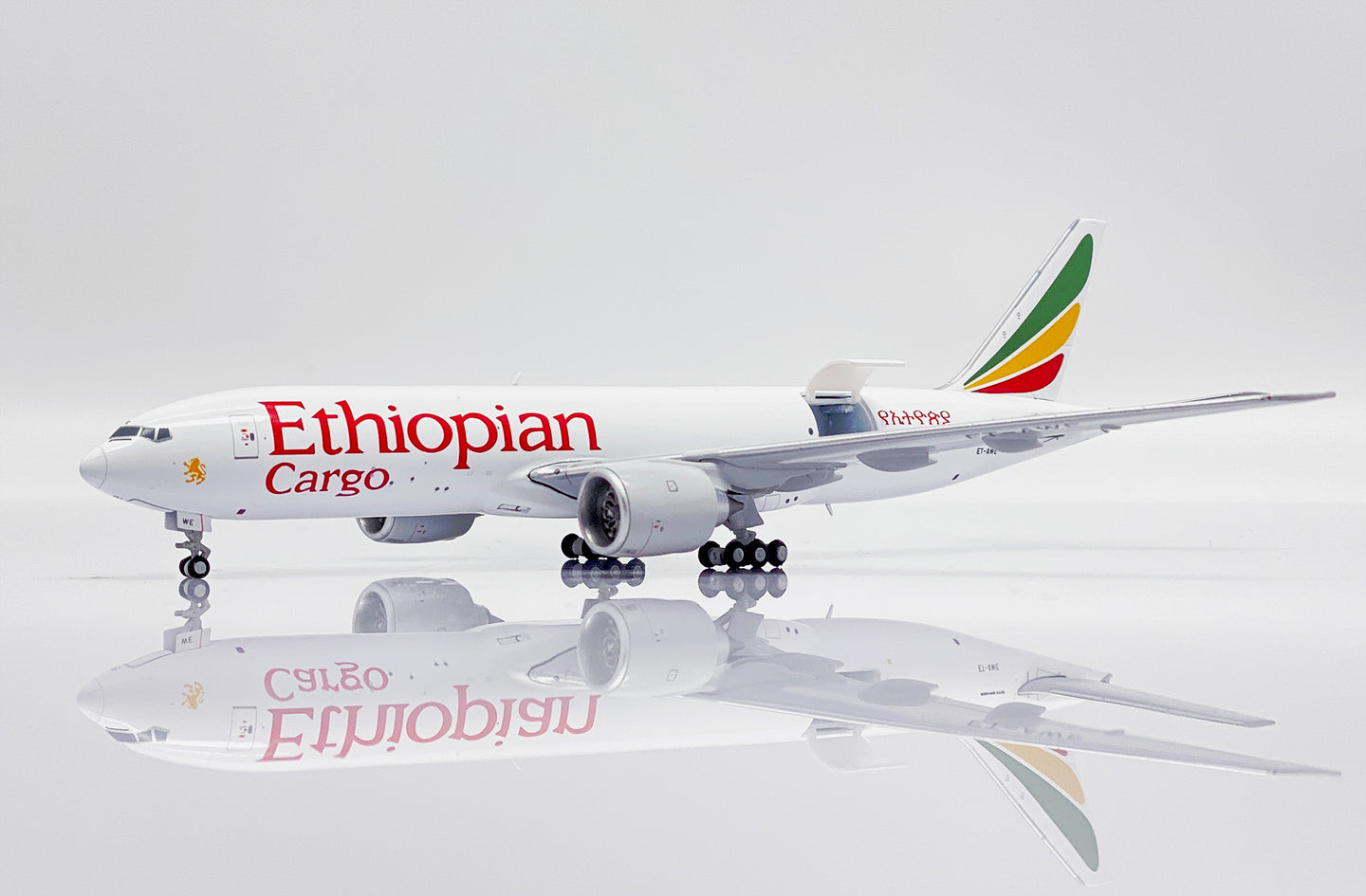 JC WINGS B777F ETHIOPIAN CARGO  REG: ET-AWE