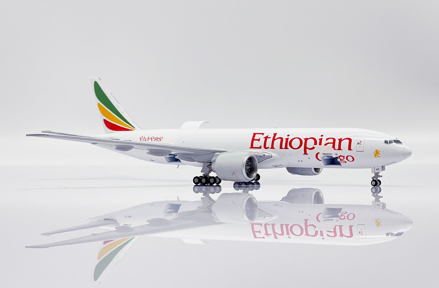 JC WINGS B777F ETHIOPIAN CARGO  REG: ET-AWE