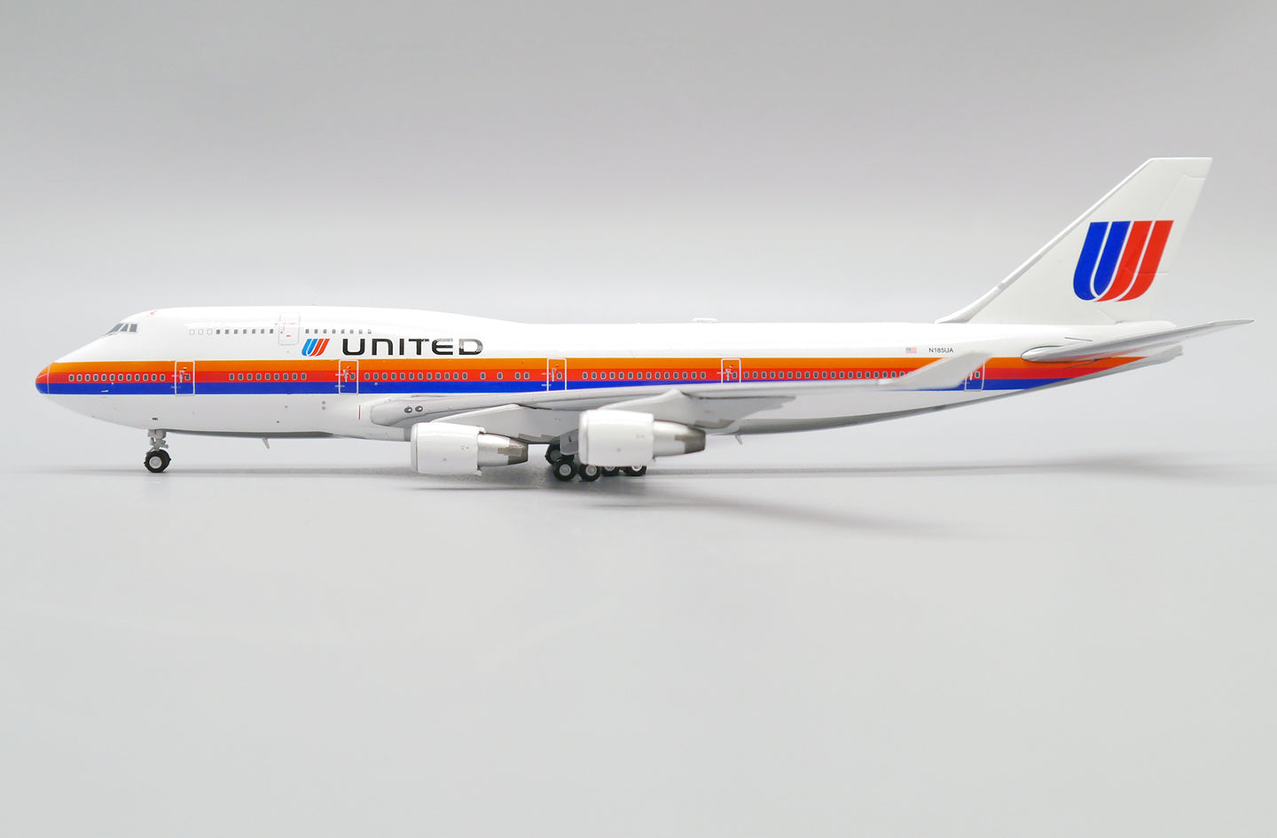 JC WINGS B747-400 UNITED AIRLINES SAUL BASS REG: N185UA
