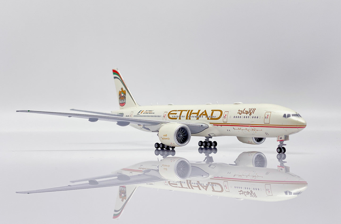 JC WINGS B777-200LR 2015 ETIHAD AIRWAYS "FORMULA 1" REG: A6-LRD