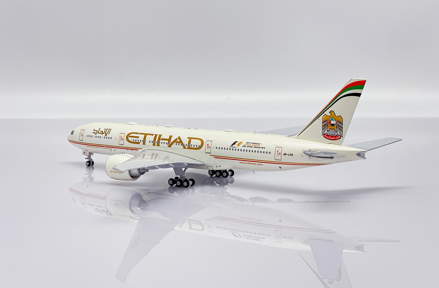 JC WINGS B777-200LR 2015 ETIHAD AIRWAYS "FORMULA 1" REG: A6-LRD