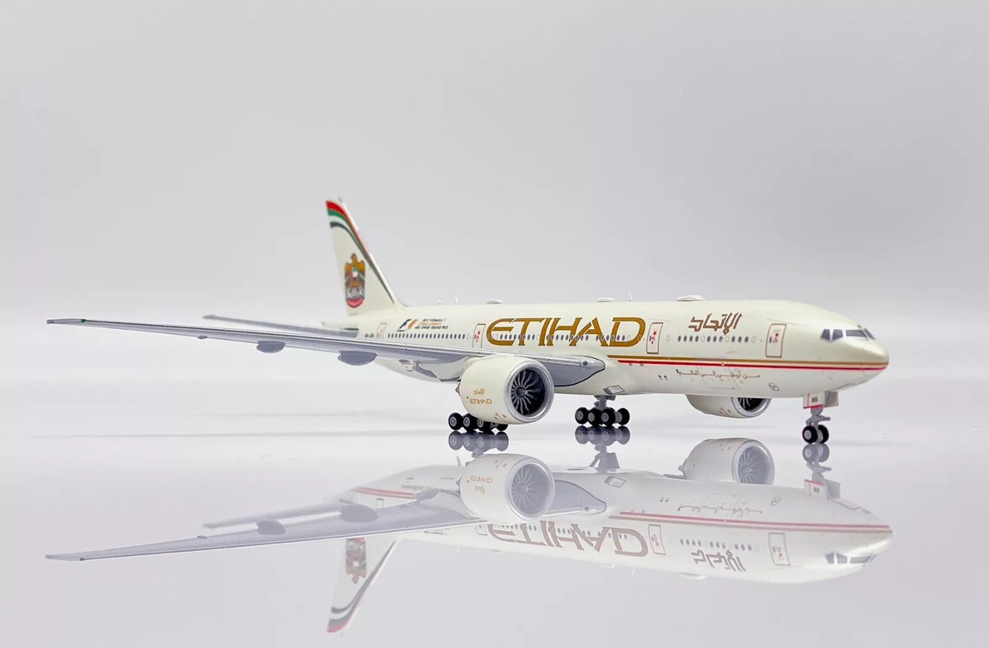 JC WINGS B777-200LR 2015 ETIHAD AIRWAYS "FORMULA 1" REG: A6-LRD