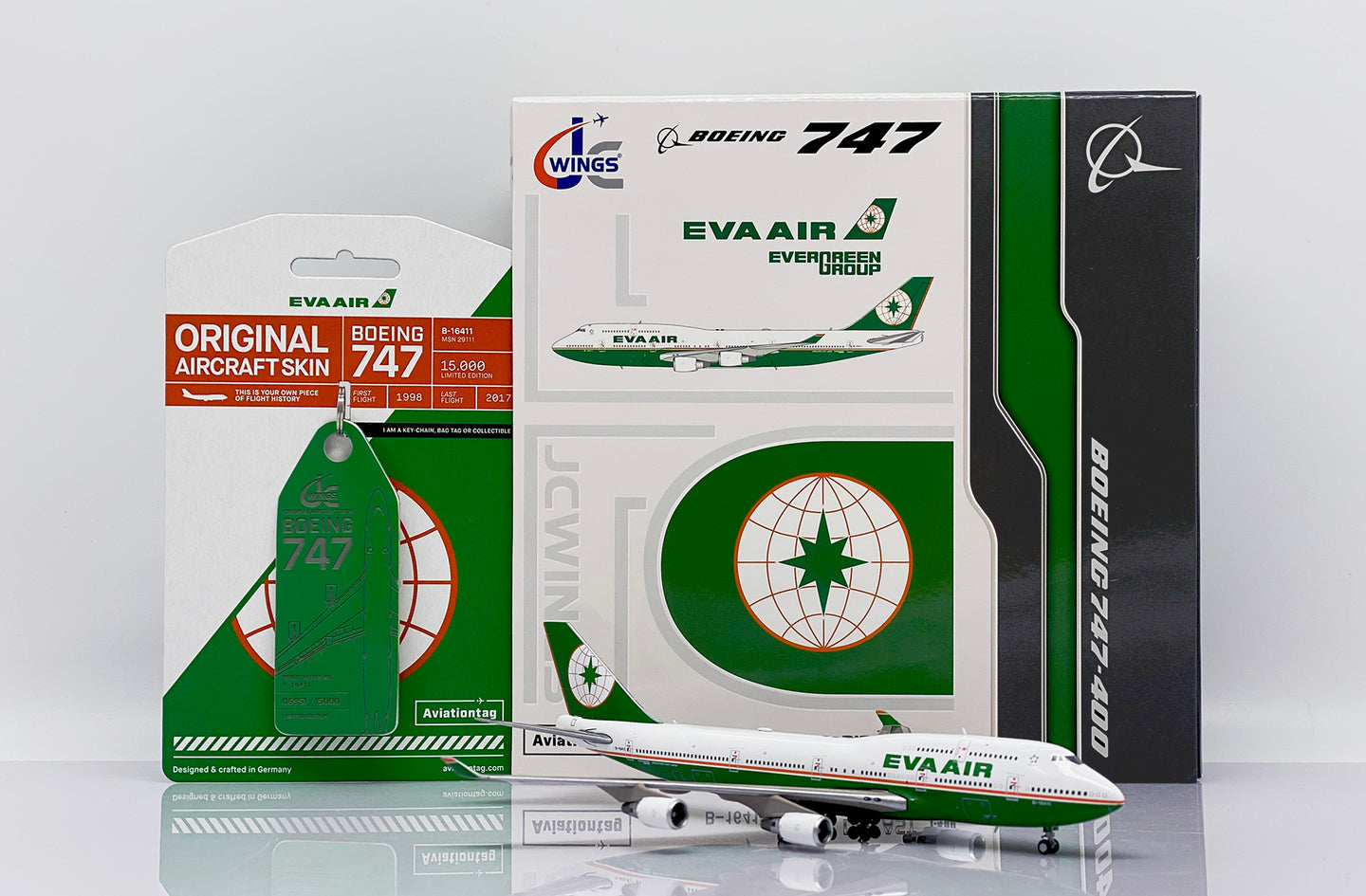 JCWINGS B747-400 EVA AIR REG: B-16411