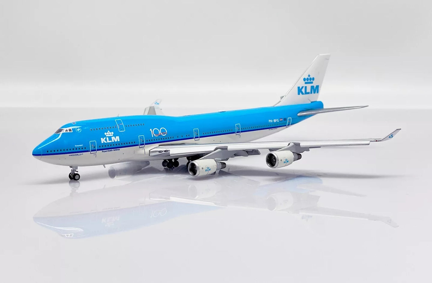 JC WINGS B747-400 100 KLM ROYAL DUTCH AIRLINES REG: PH-BFG