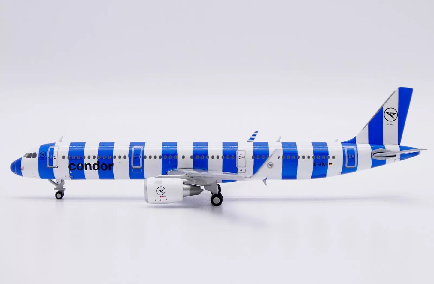 JC WINGS A321 CONDOR "BLUE SEA" REG: D-ATCF