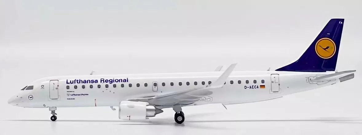 JC WINGS ERJ-190LR LUFTHANSA REGIONAL REG: D-AECA