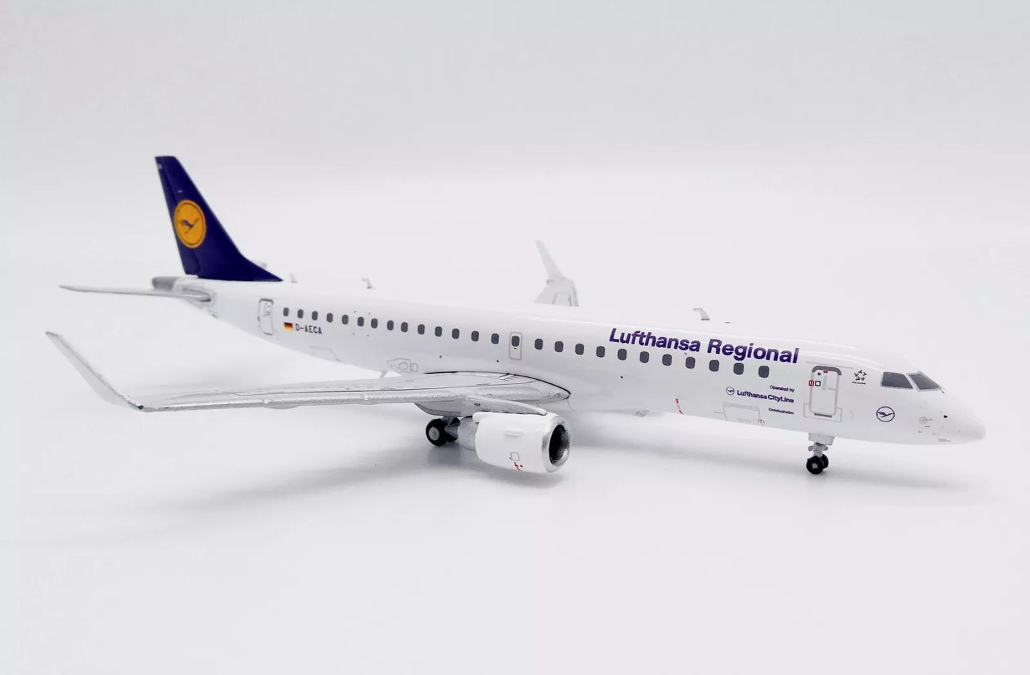 JC WINGS ERJ-190LR LUFTHANSA REGIONAL REG: D-AECA
