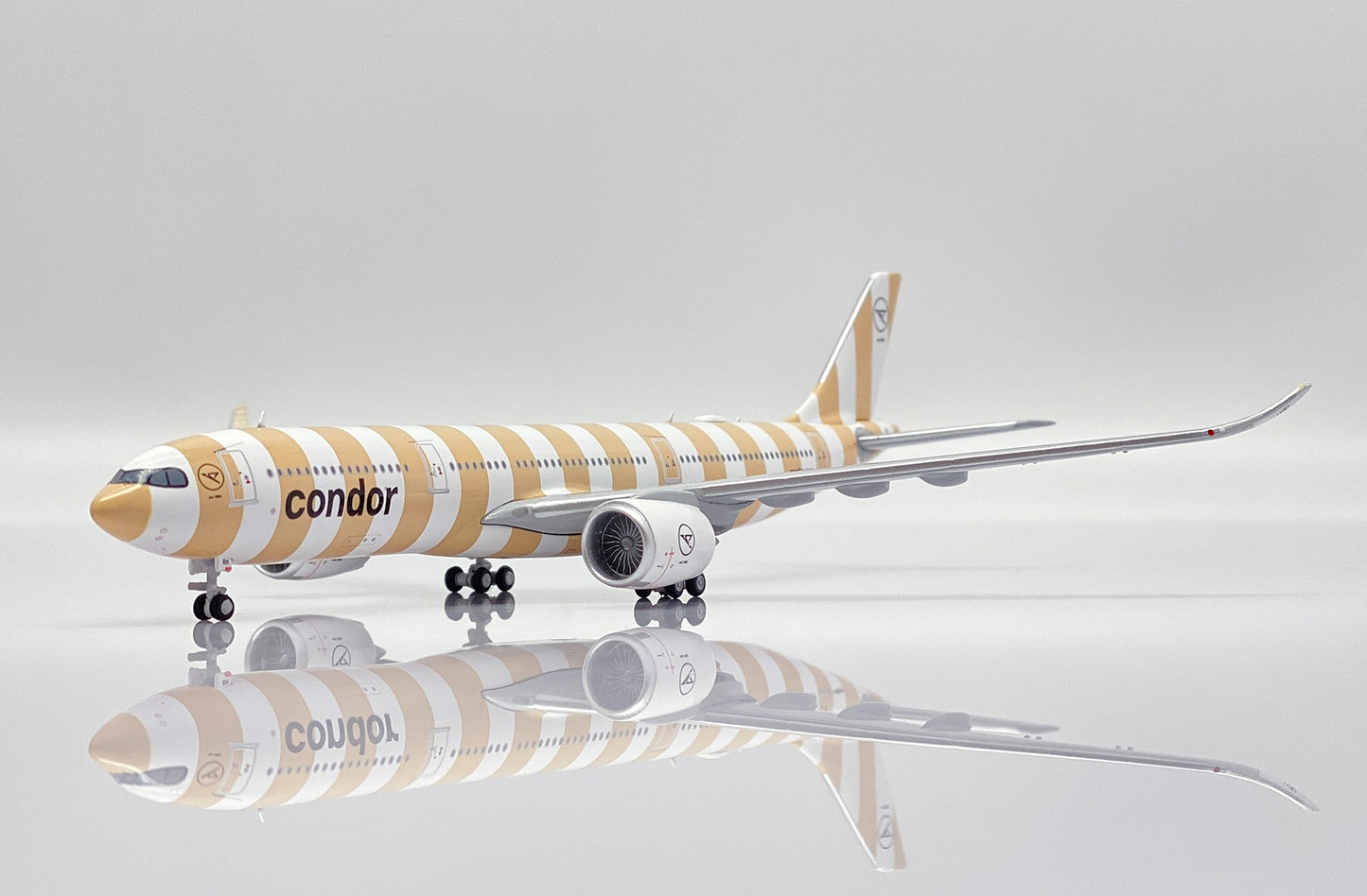 JC WINGS A330-900NEO CONDOR BROWN REG: D-ANRH