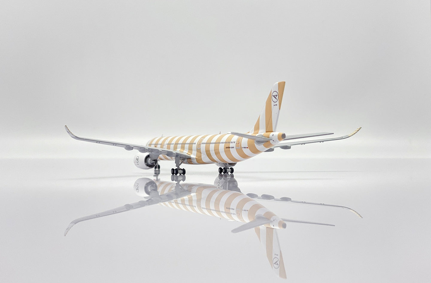 JC WINGS A330-900NEO CONDOR BROWN REG: D-ANRH