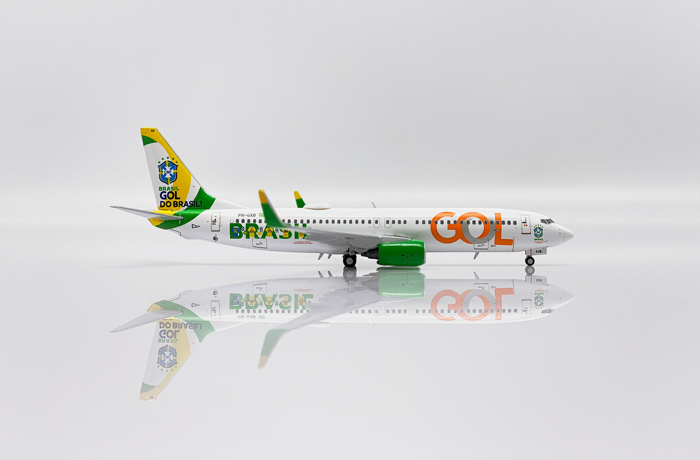 JC WINGS 737-800 GOL LINHAS AEREAS GOL DO BRASIL REG: PR-GXBR