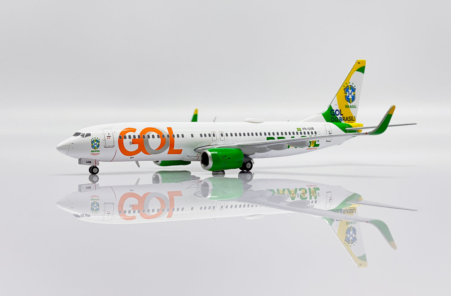 JC WINGS 737-800 GOL LINHAS AEREAS GOL DO BRASIL REG: PR-GXBR