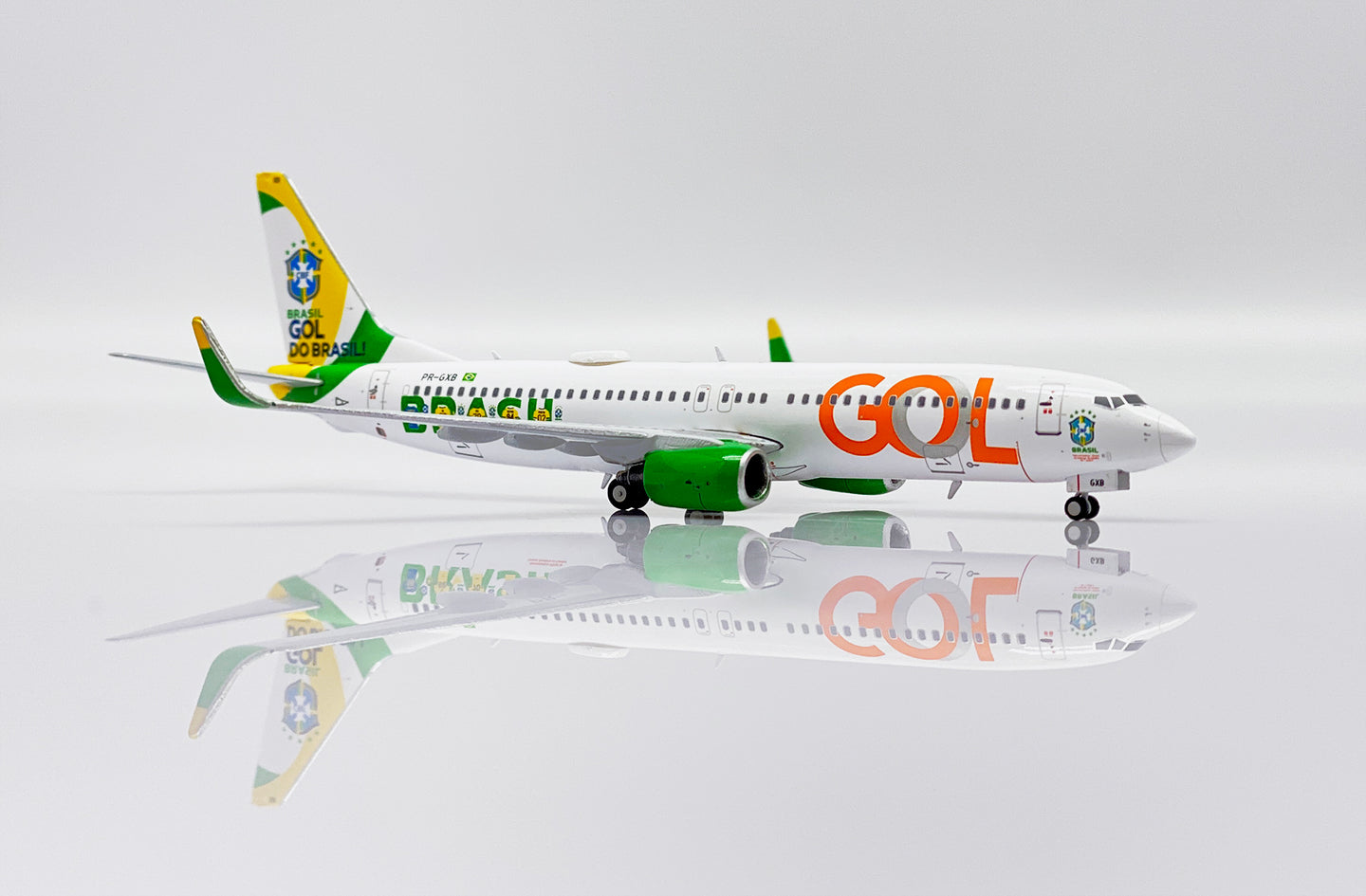 JC WINGS 737-800 GOL LINHAS AEREAS GOL DO BRASIL REG: PR-GXBR