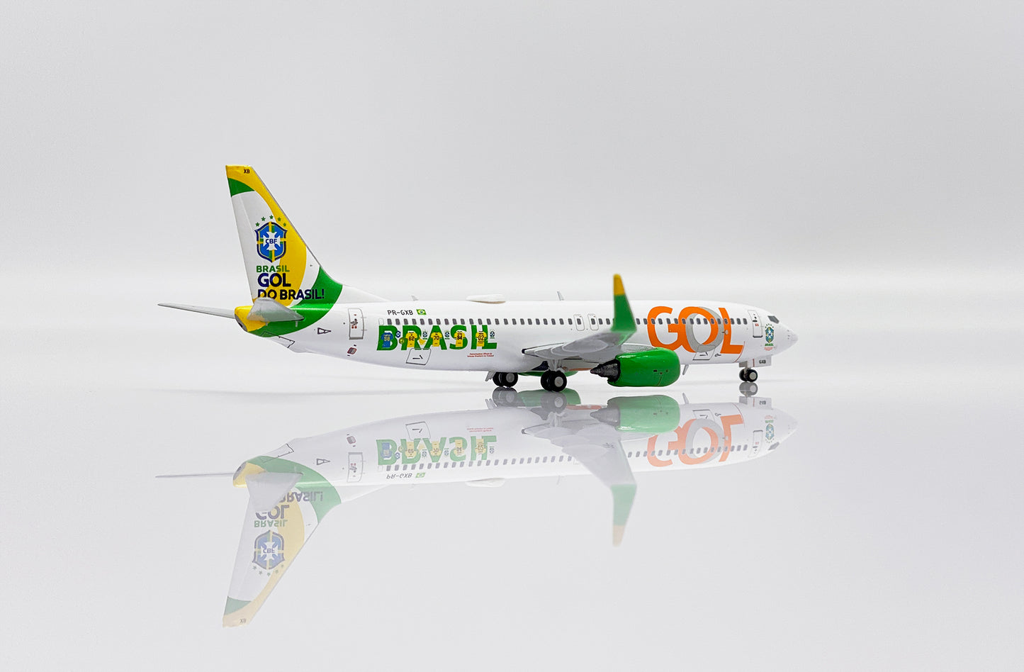 JC WINGS 737-800 GOL LINHAS AEREAS GOL DO BRASIL REG: PR-GXBR