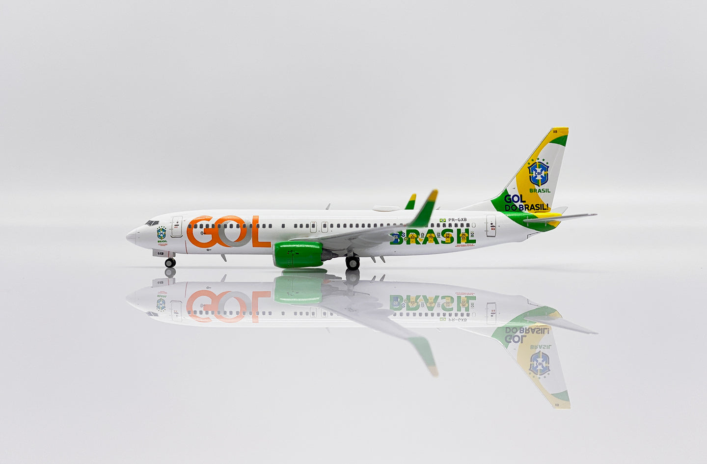 JC WINGS 737-800 GOL LINHAS AEREAS GOL DO BRASIL REG: PR-GXBR
