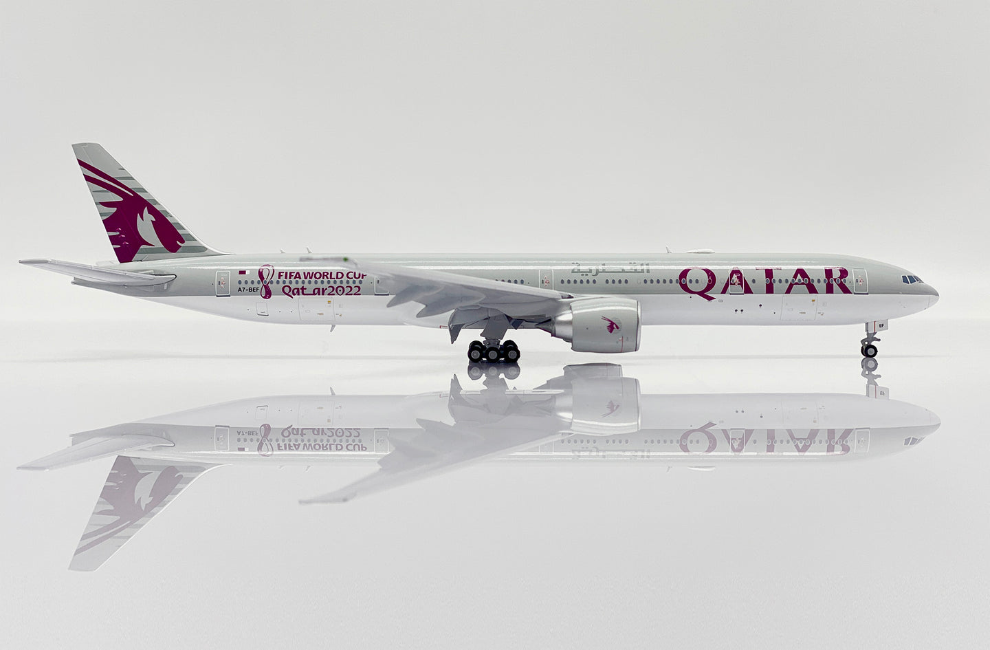 JC WINGS B777-300(ER) QATAR AIRWAYS "WORLD CUP 2022" (FLAPS DOWN) REG: A7-BEF