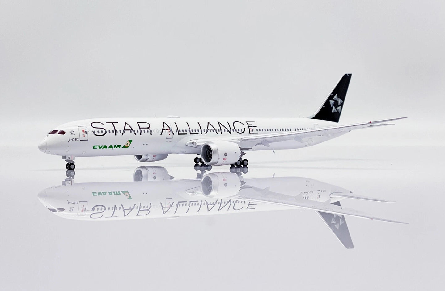 JCWINGS B787-10 EVA AIR "STAR ALLIANCE" FLAP DOWN REG: B-17812