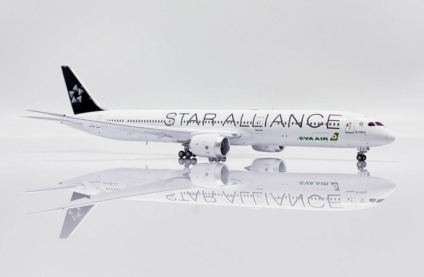 JCWINGS B787-10 EVA AIR "STAR ALLIANCE" FLAP DOWN REG: B-17812