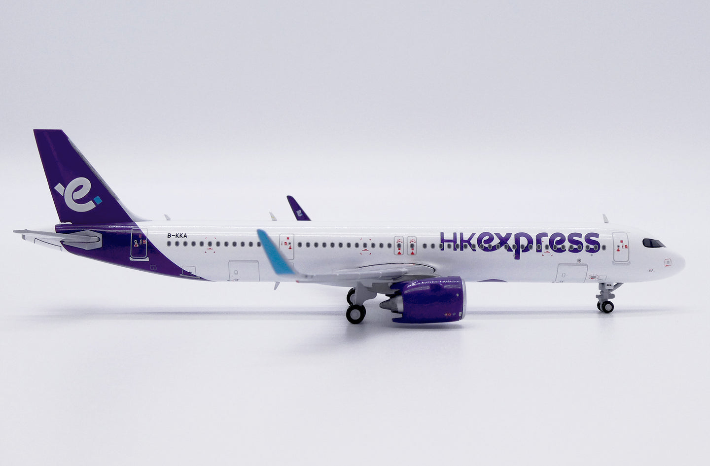 JCWINGS A321NEO HK EXPRESS REG: B-KKA
