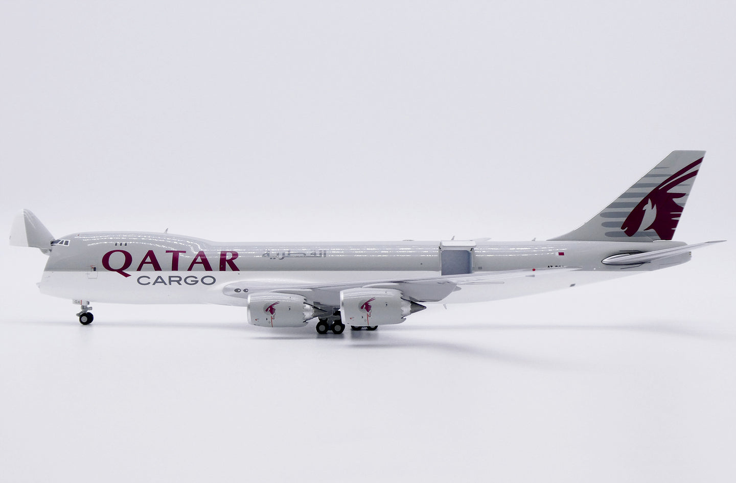 JC WINGS B747-8F QATAR AIRWAYS CARGO "INTERACTIVE SERIES" REG: A7-BGA