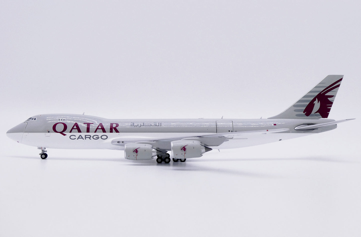 JC WINGS B747-8F QATAR AIRWAYS CARGO (INTERACTIVE SERIES) REG: A7-BGB