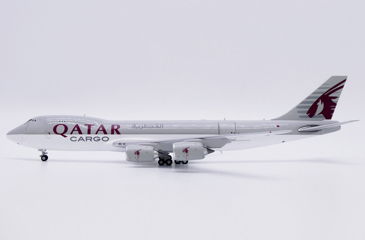 JC WINGS B747-8F QATAR AIRWAYS CARGO (INTERACTIVE SERIES) REG: A7-BGB