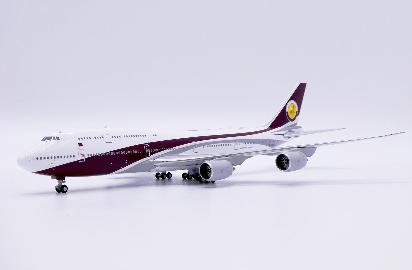 JC WINGS B747-8(BBJ) WORLDWIDE AIRCRAFT HOLDING REG: VQ-BSK WITH ANTENNA
