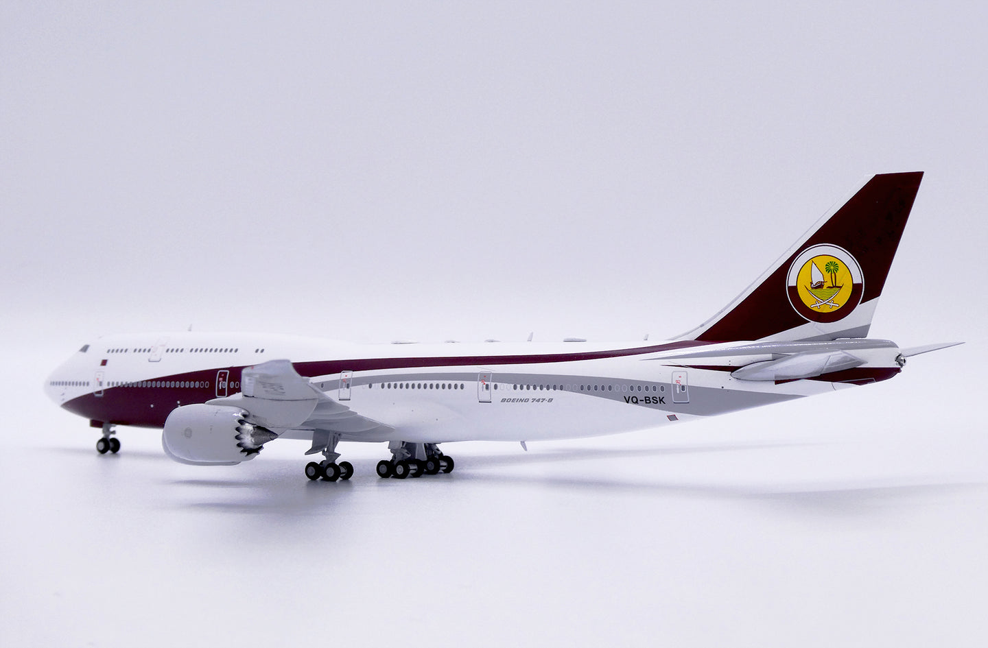 JC WINGS B747-8(BBJ) WORLDWIDE AIRCRAFT HOLDING REG: VQ-BSK WITH ANTENNA