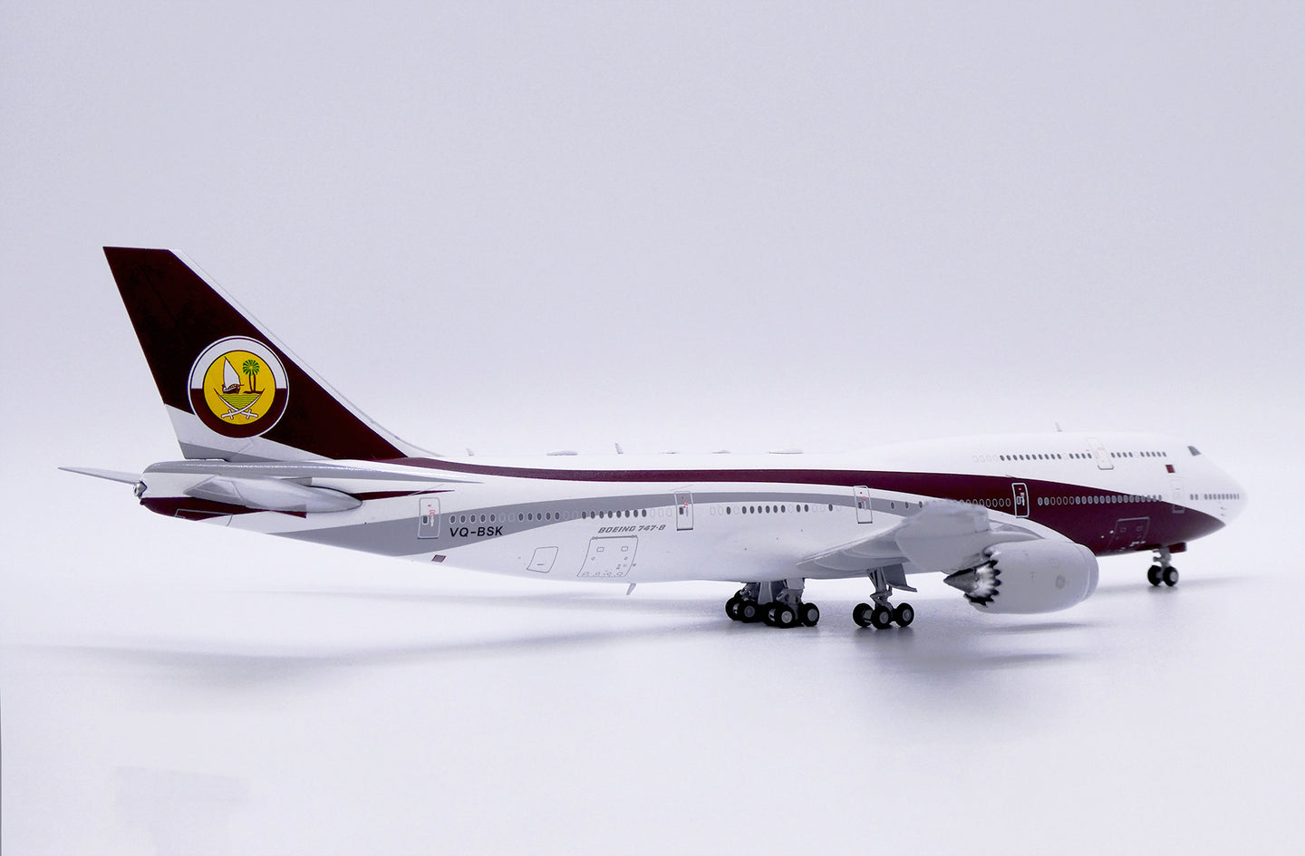 JC WINGS B747-8(BBJ) WORLDWIDE AIRCRAFT HOLDING REG: VQ-BSK WITH ANTENNA