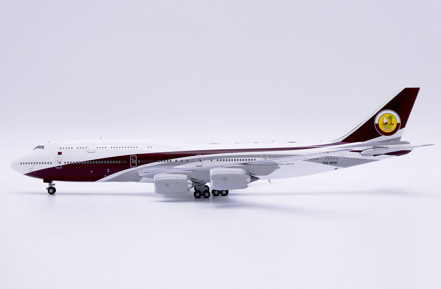 JC WINGS B747-8(BBJ) WORLDWIDE AIRCRAFT HOLDING REG: VQ-BSK WITH ANTENNA