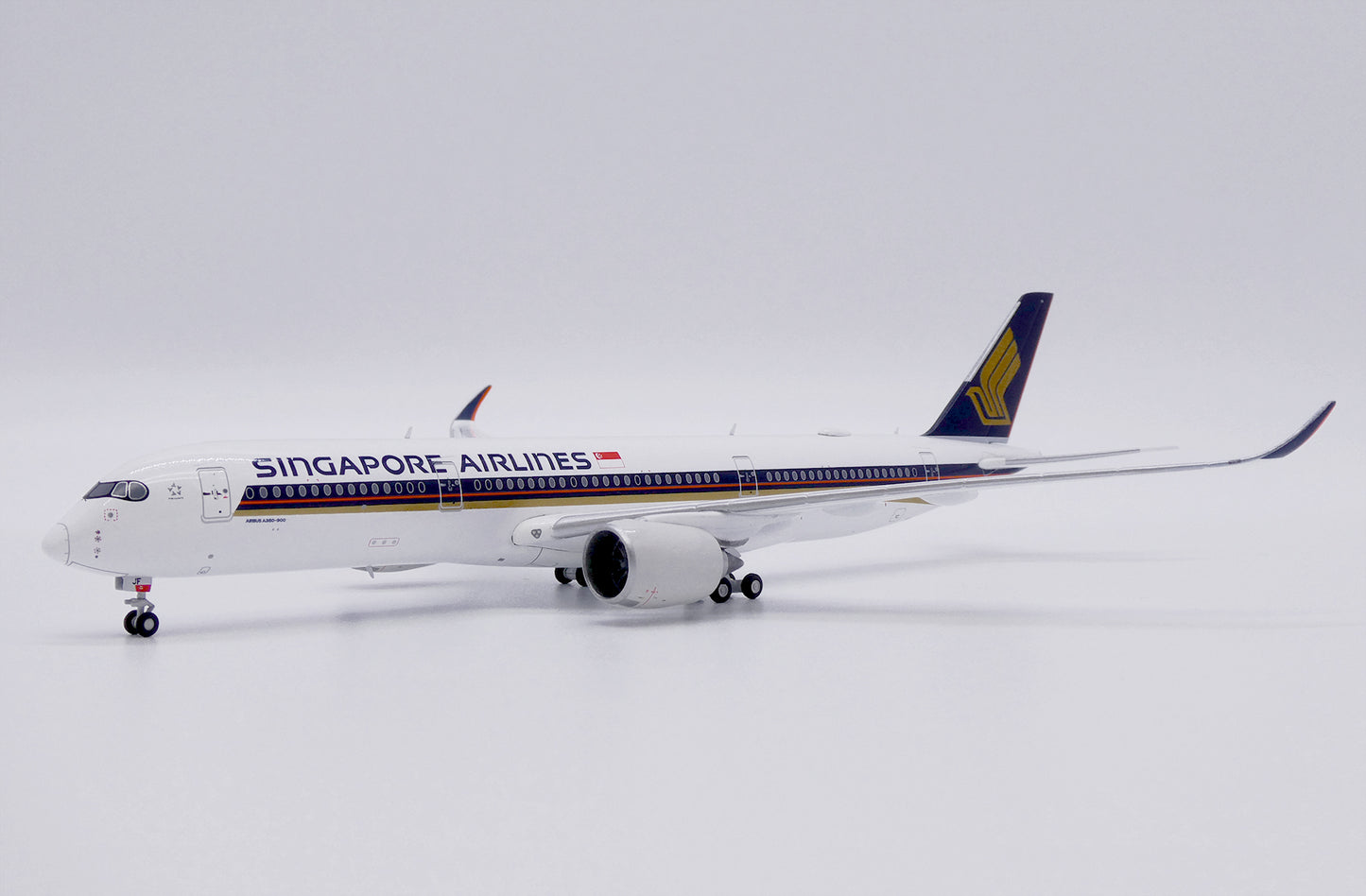 JC WINGS A350-900XWB SINGAPORE AIRLINES REG: 9V-SJF
