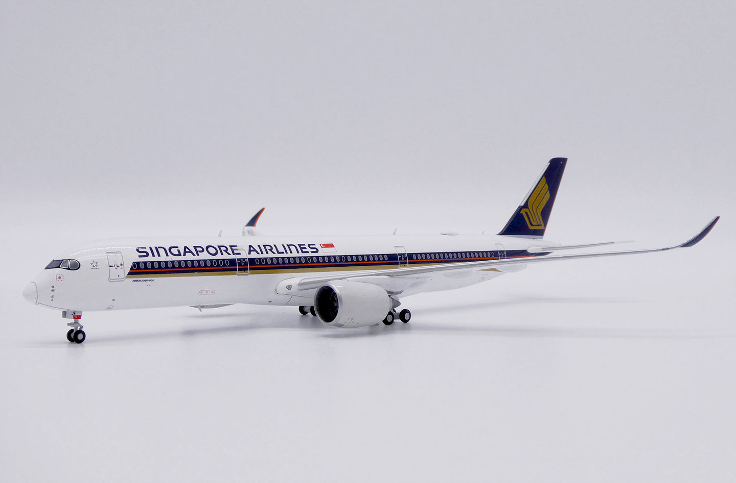 JC WINGS A350-900XWB SINGAPORE AIRLINES REG: 9V-SJF