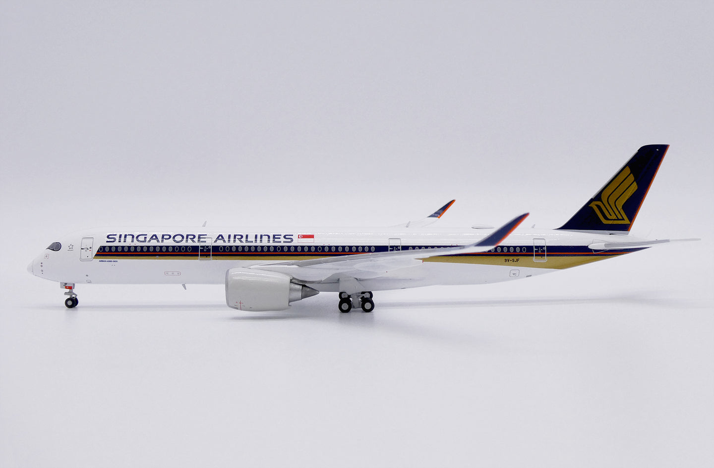 JC WINGS A350-900XWB SINGAPORE AIRLINES REG: 9V-SJF