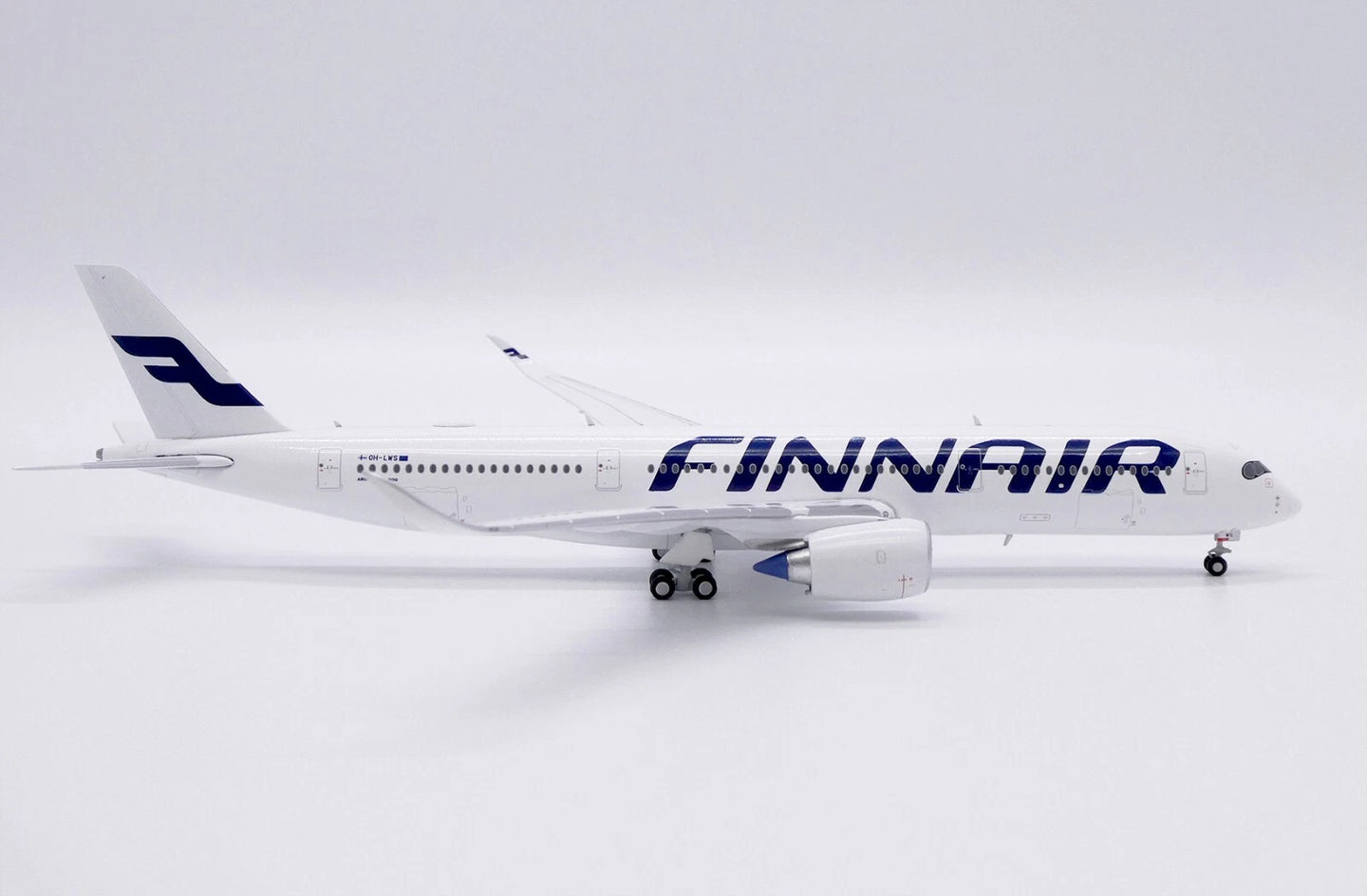 JC WINGS A350-900XWB FINNAIR REG: OH-LWS