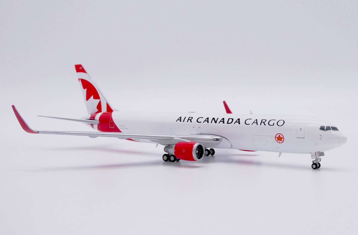 JC WINGS B767-300ER(BDSF) AIR CANADA CARGO REG: C-GHLV