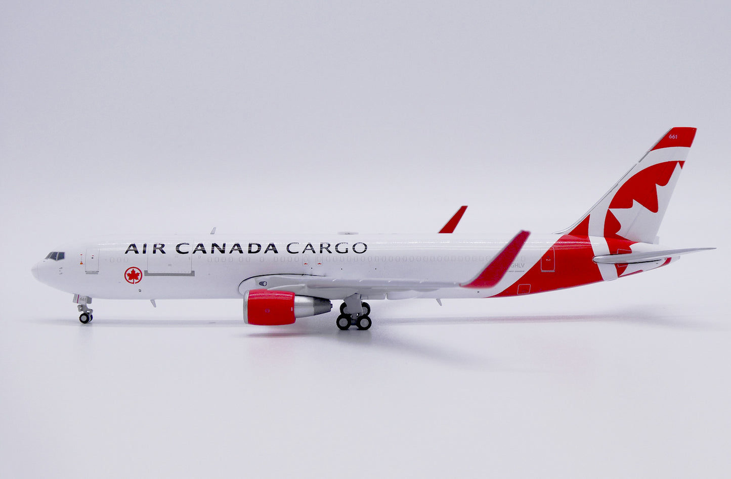 JC WINGS B767-300ER(BDSF) AIR CANADA CARGO REG: C-GHLV