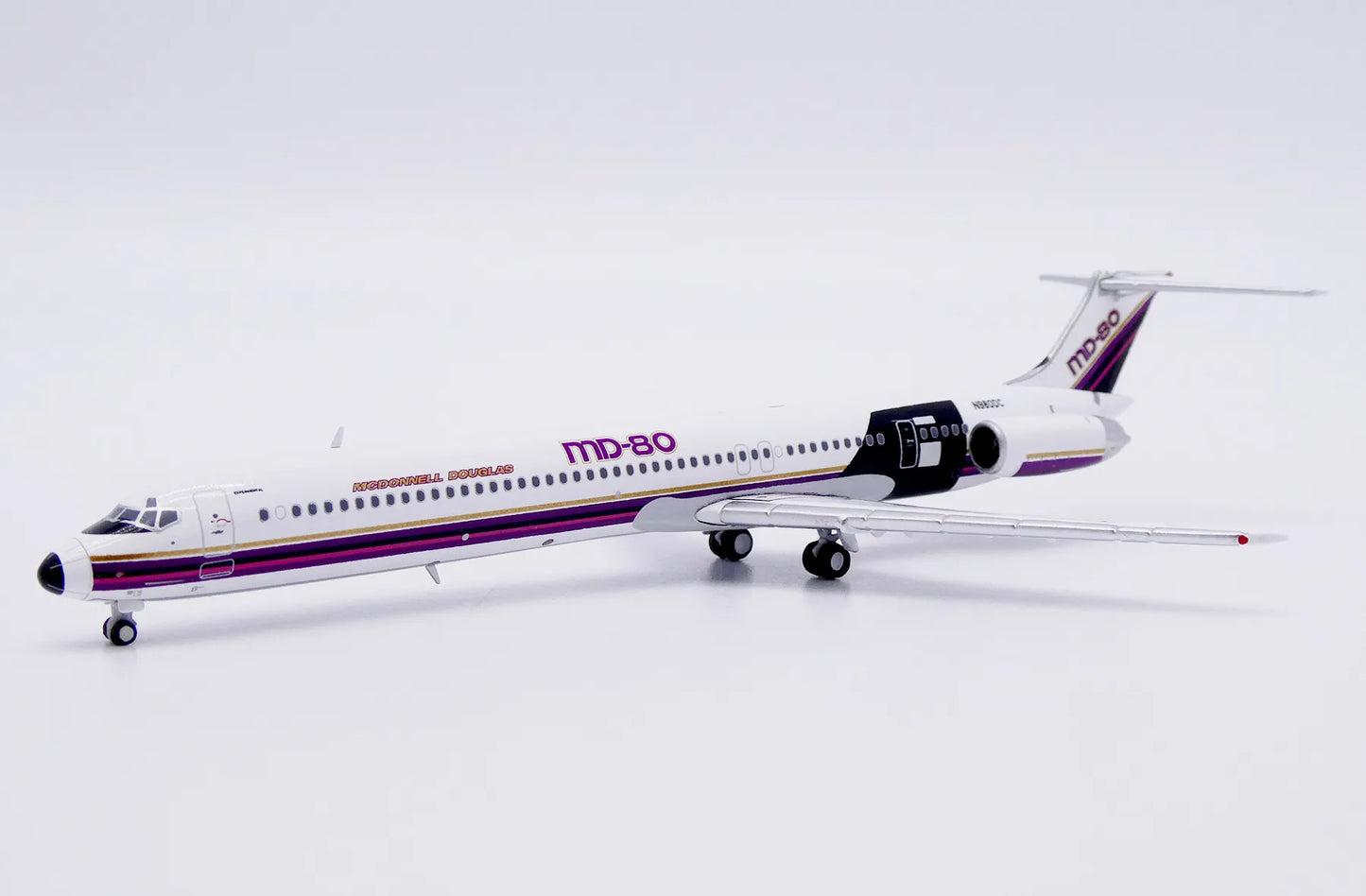 JC WINGS MD-81 HOUSE COLOUR "FANTASY" REG: N980DC
