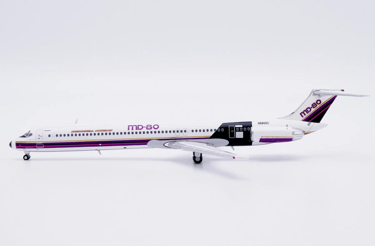 JC WINGS MD-81 HOUSE COLOUR "FANTASY" REG: N980DC