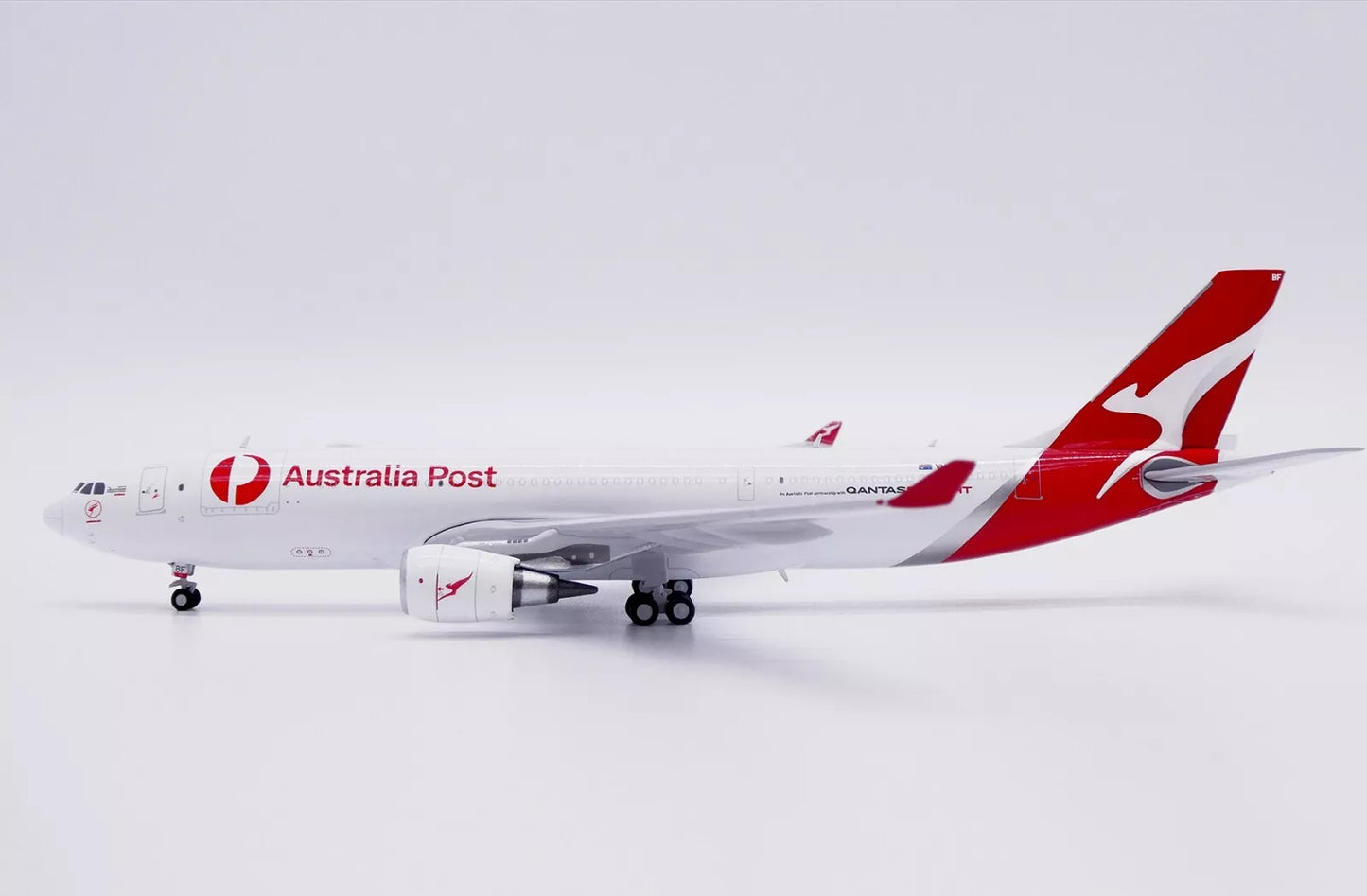 JC WINGS A330-200P2F QANTAS FREIGHT REG: VH-EBF