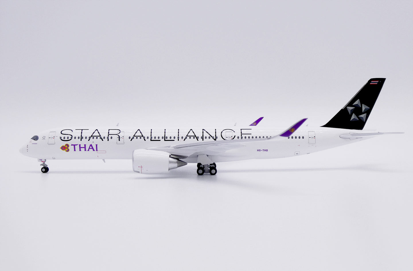 JC WINGS A350-900XWB THAI AIRWAYS STAR ALLIANCE REG: HS-THQ