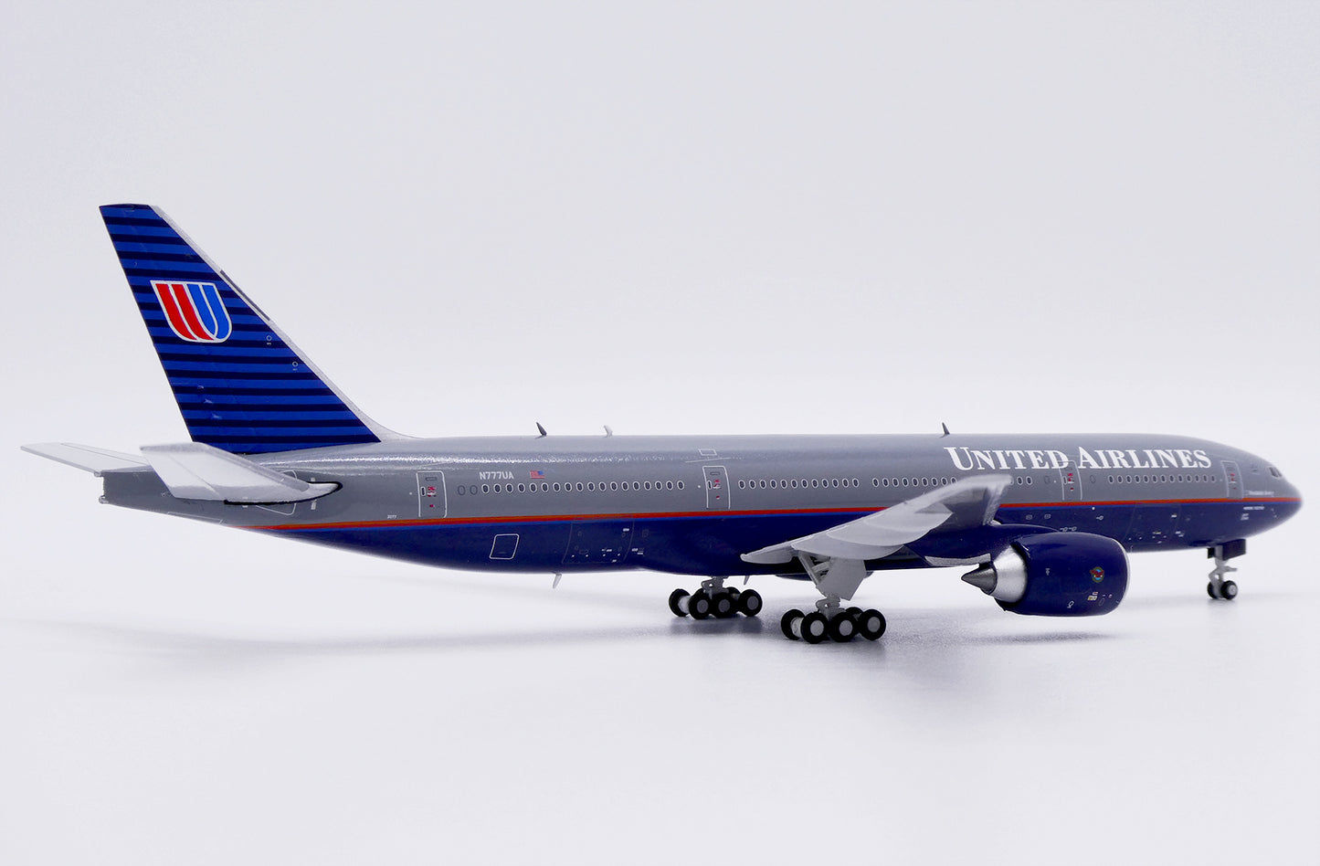 JC WINGS  B777-200  REG: N777UA