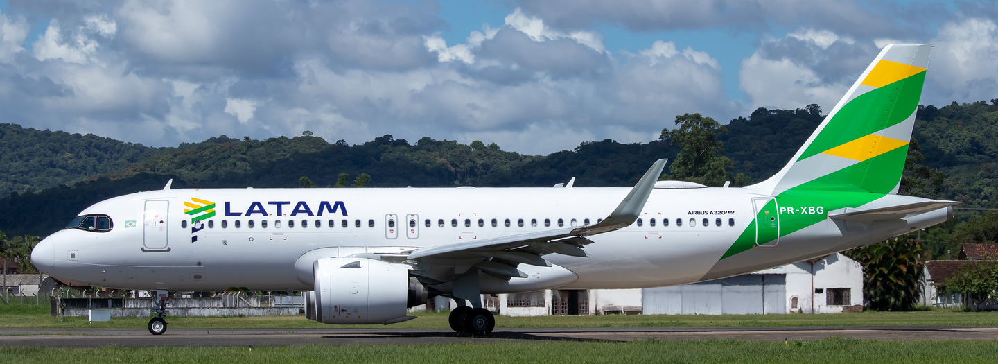 JC WINGS A320NEO LATAM AIRLINES "BRAZIL FLAG" REG: PR-XBG