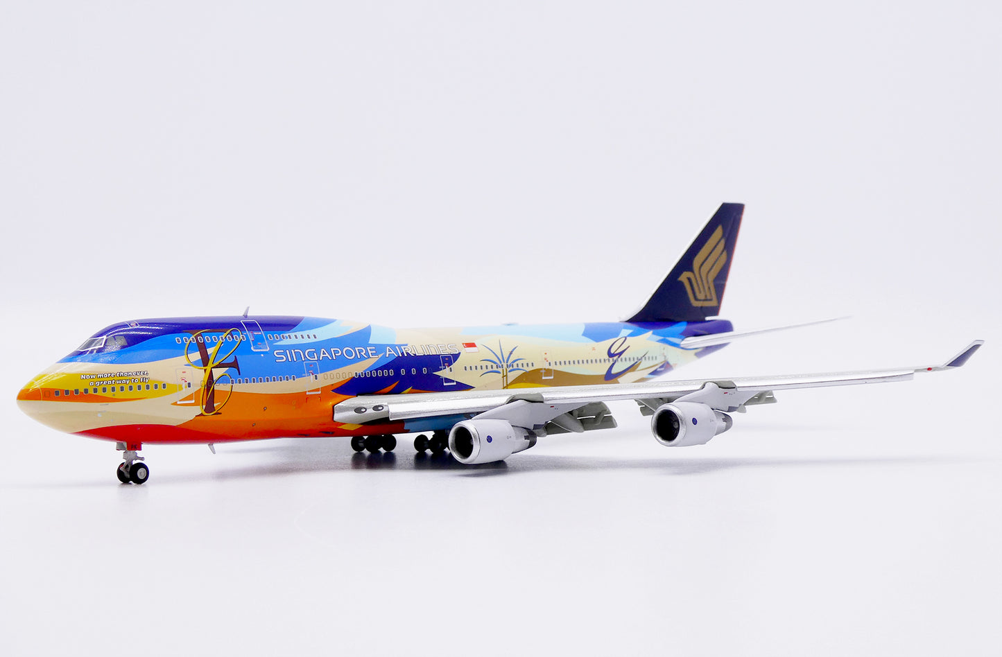 JC WINGS B747-400 SINGAPORE AIRLINES "TROPICAL" (FLAPS DOWN ) REG: 9V-SPK