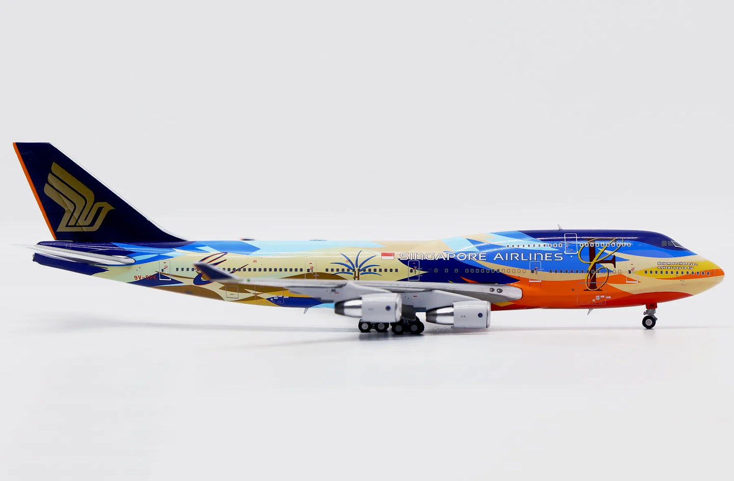 JC WINGS B747-400 SINGAPORE AIRLINES "TROPICAL" REG: 9V-SPK