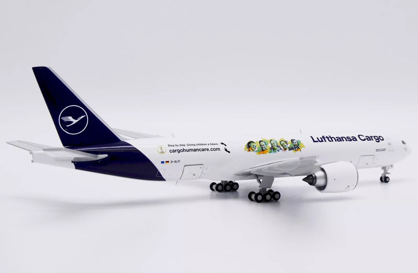 JC WINGS B777F LUFTHANSA CARGO "CARGOHUMANCARE.COM" (INTERACTIVE SERIES) REG: D-ALFI
