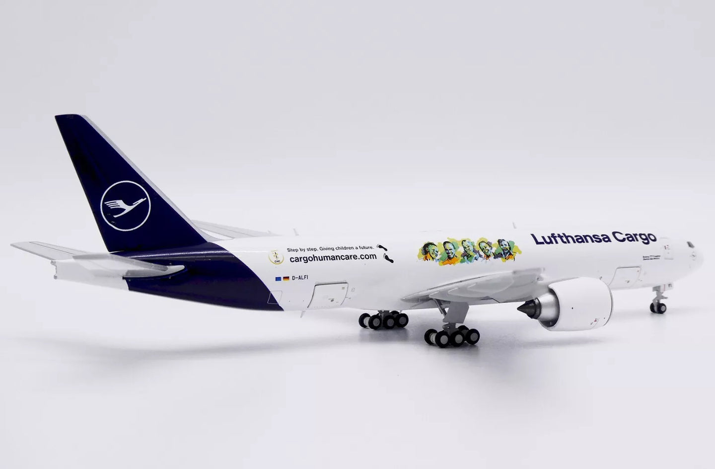 JC WINGS B777F LUFTHANSA CARGO "CARGOHUMANCARE.COM" (INTERACTIVE SERIES) REG: D-ALFI