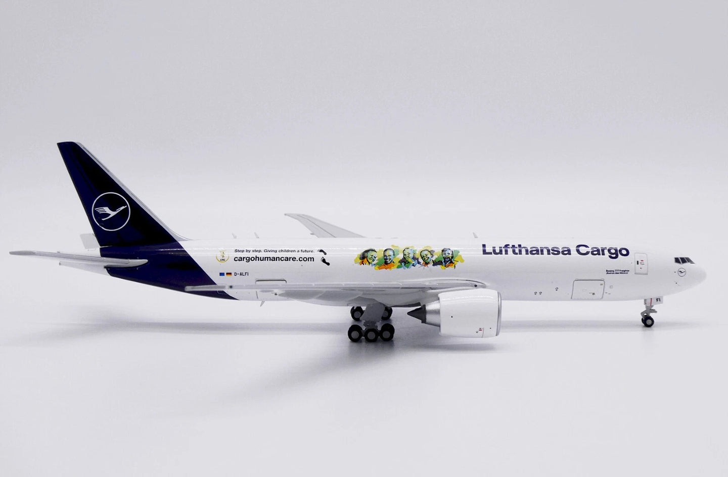 JC WINGS B777F LUFTHANSA CARGO "CARGOHUMANCARE.COM" (INTERACTIVE SERIES) REG: D-ALFI