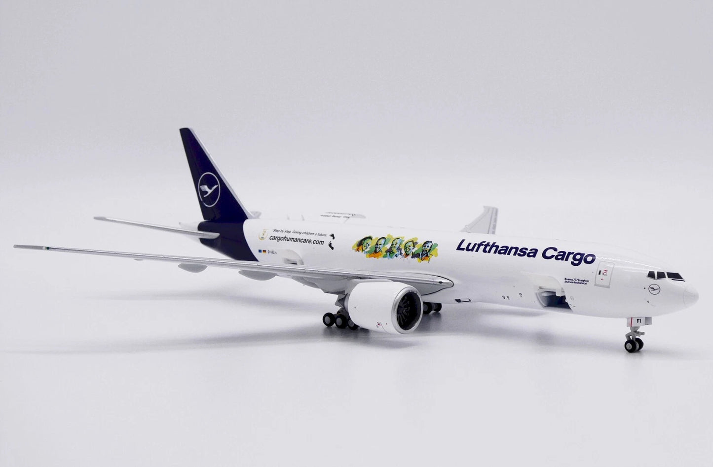 JC WINGS B777F LUFTHANSA CARGO "CARGOHUMANCARE.COM" (INTERACTIVE SERIES) REG: D-ALFI