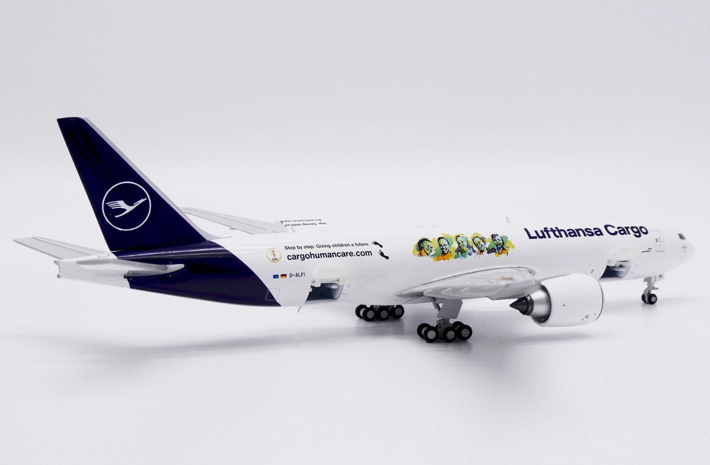 JC WINGS B777F LUFTHANSA CARGO "CARGOHUMANCARE.COM" (INTERACTIVE SERIES) REG: D-ALFI