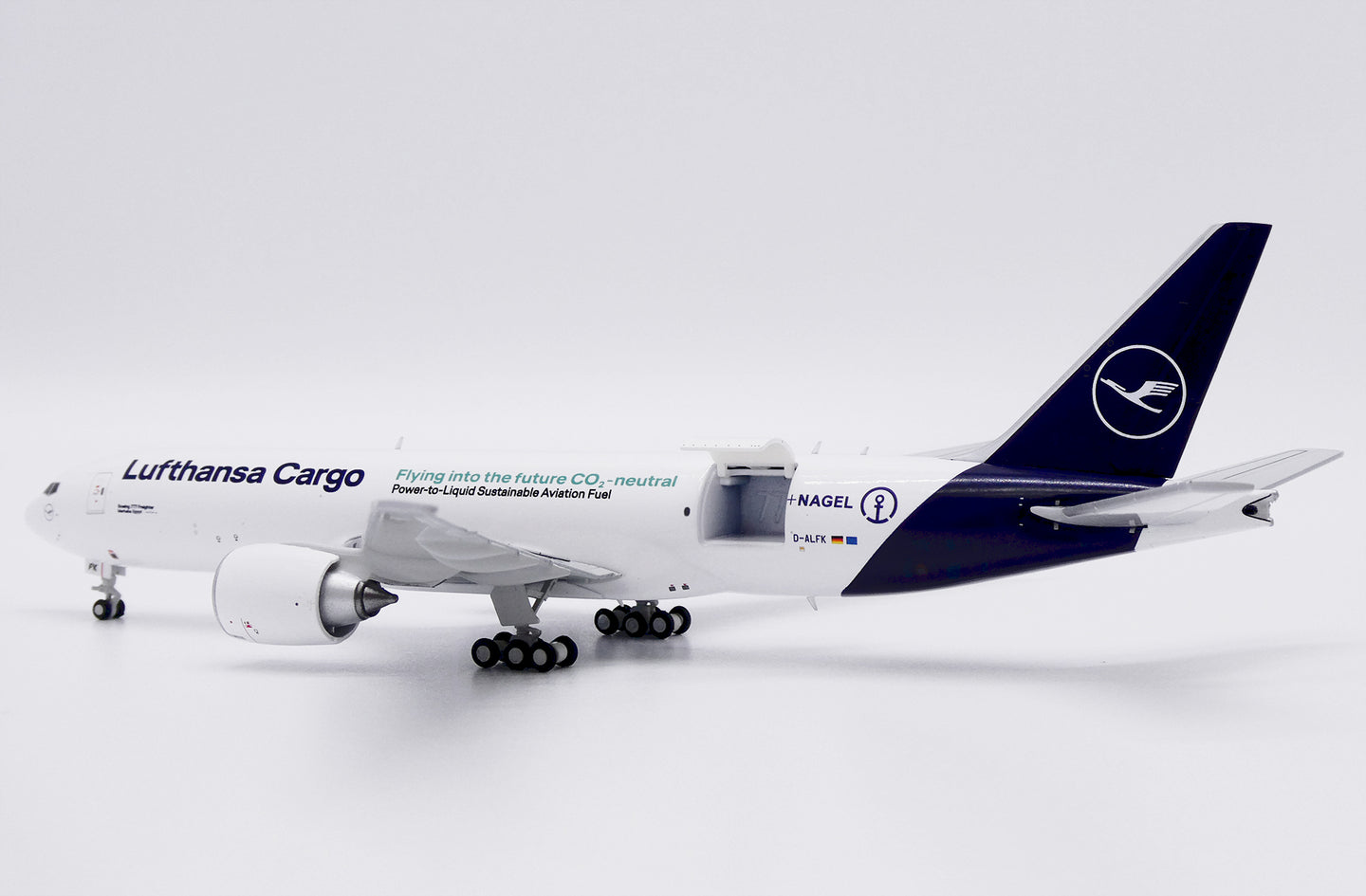 JC WINGS B777F LUFTHANSA CARGO "REG: D-ALFK