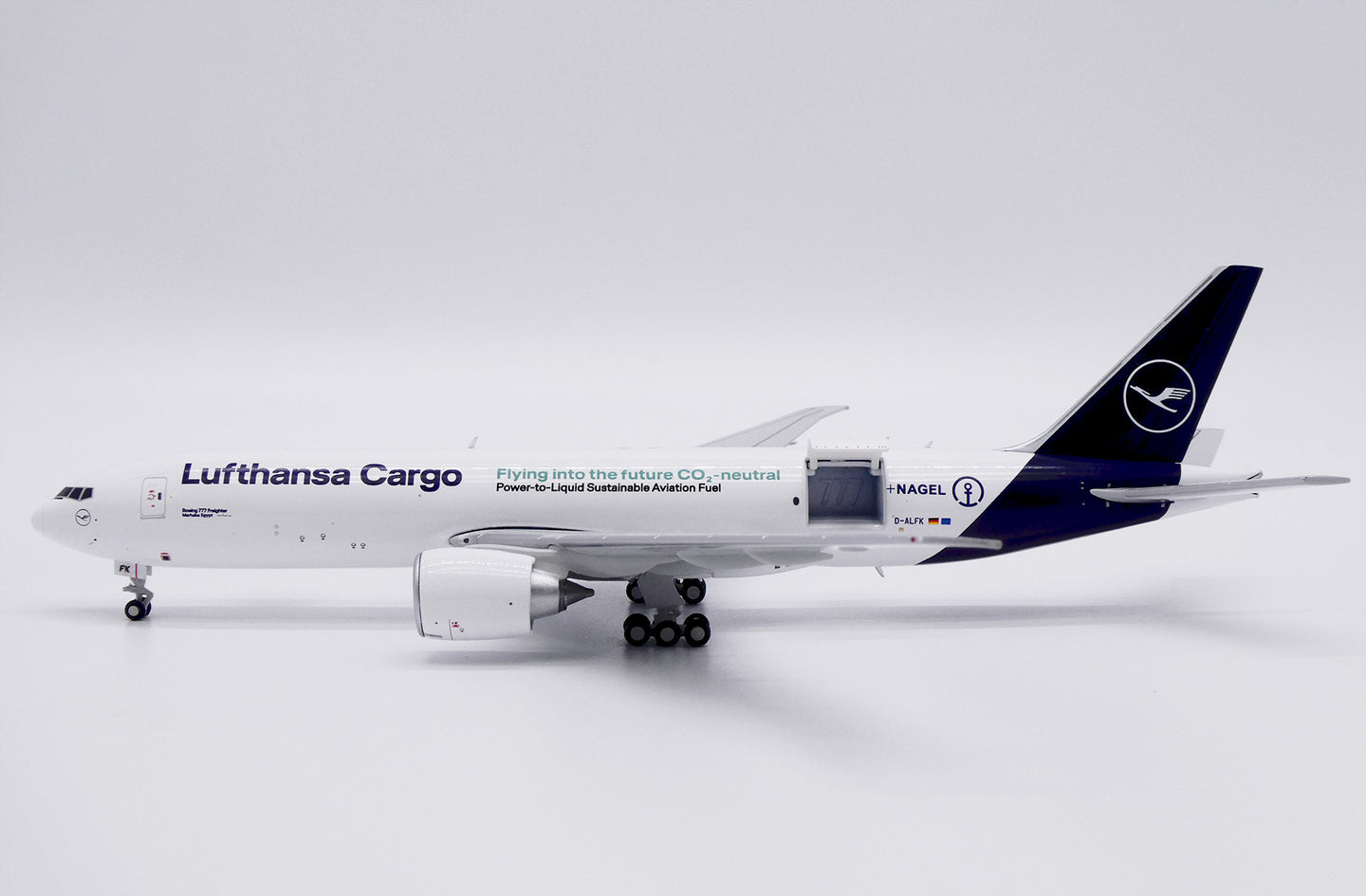 JC WINGS B777F LUFTHANSA CARGO "REG: D-ALFK